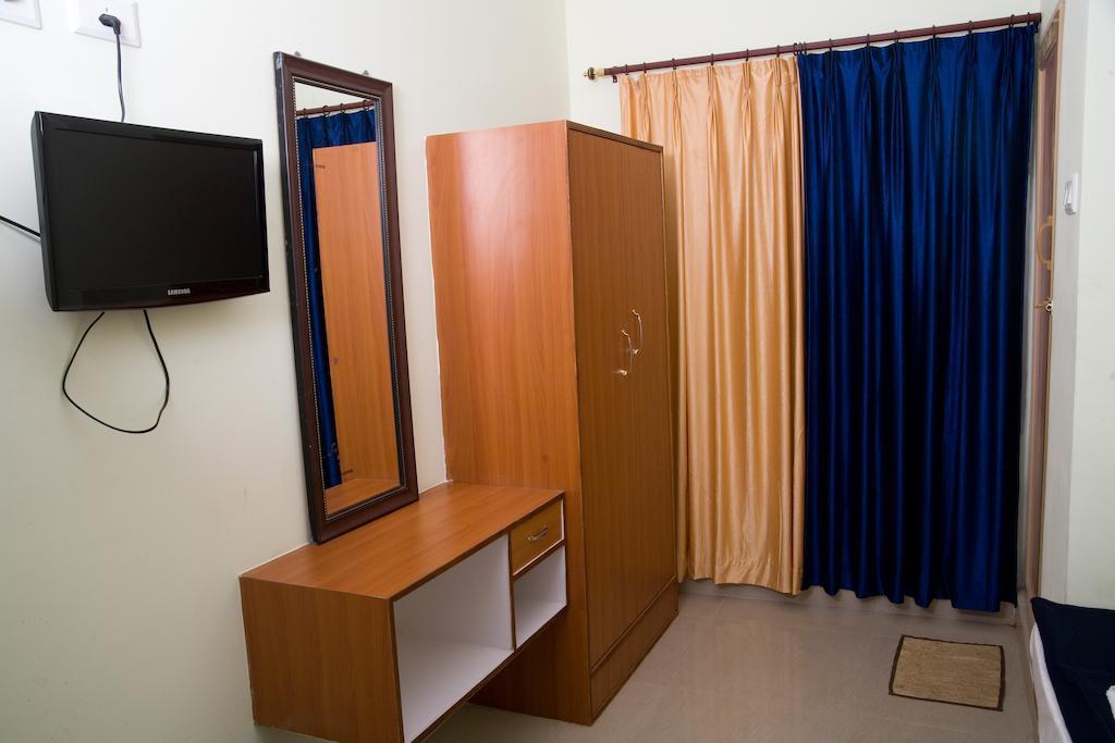 Vihas Inn Тірупаті Номер фото